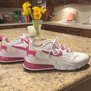 nike airmax 270 reacts, open to any offer!!